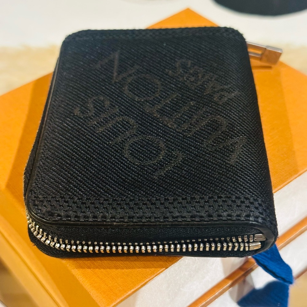 🔥 LOUIS VUITTON CARD CASE WALLET W/BOX - Picture 6 of 14